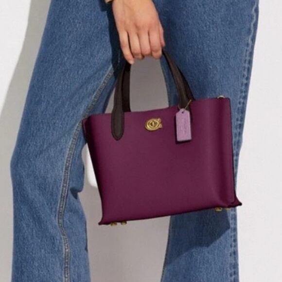 Coach C8561 Colorblock Willow Tote 24 Shopper Satchel Handbag Deep Berry likenew - Picture 9 of 9